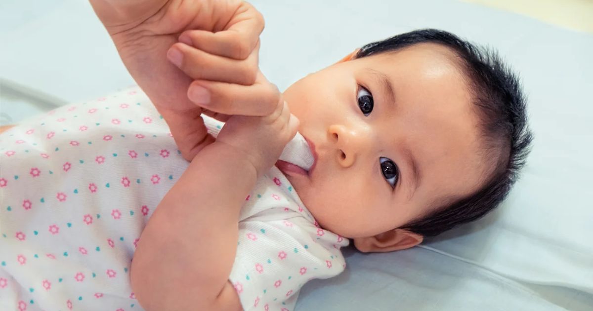 cara membersihkan lidah bayi yang putih