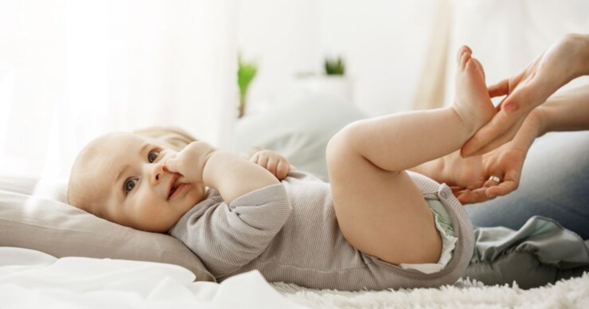 cara memijat bayi sagar tidak rewel (1)