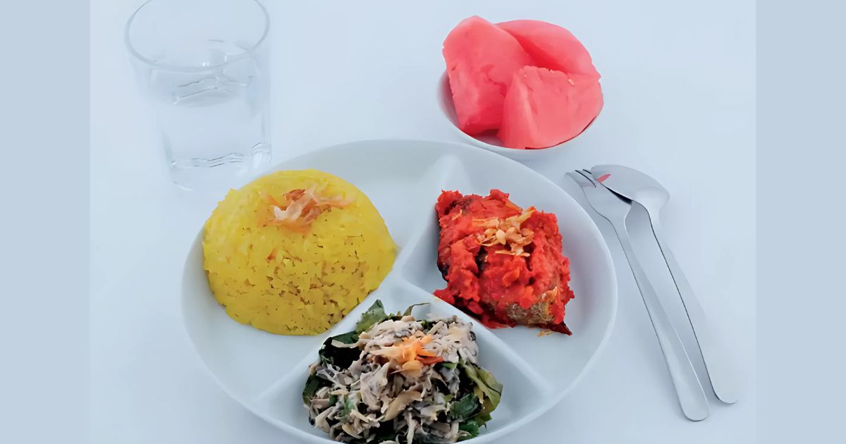 Resep Makanan Ibu Hamil - Nasi Kuning Harum Rampa Ikan Tuna Balado